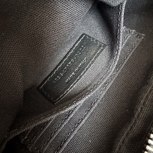 Saint Laurent Black Leather Croc Embossed Crossbody Camera  Bag - Picture 14 of 15